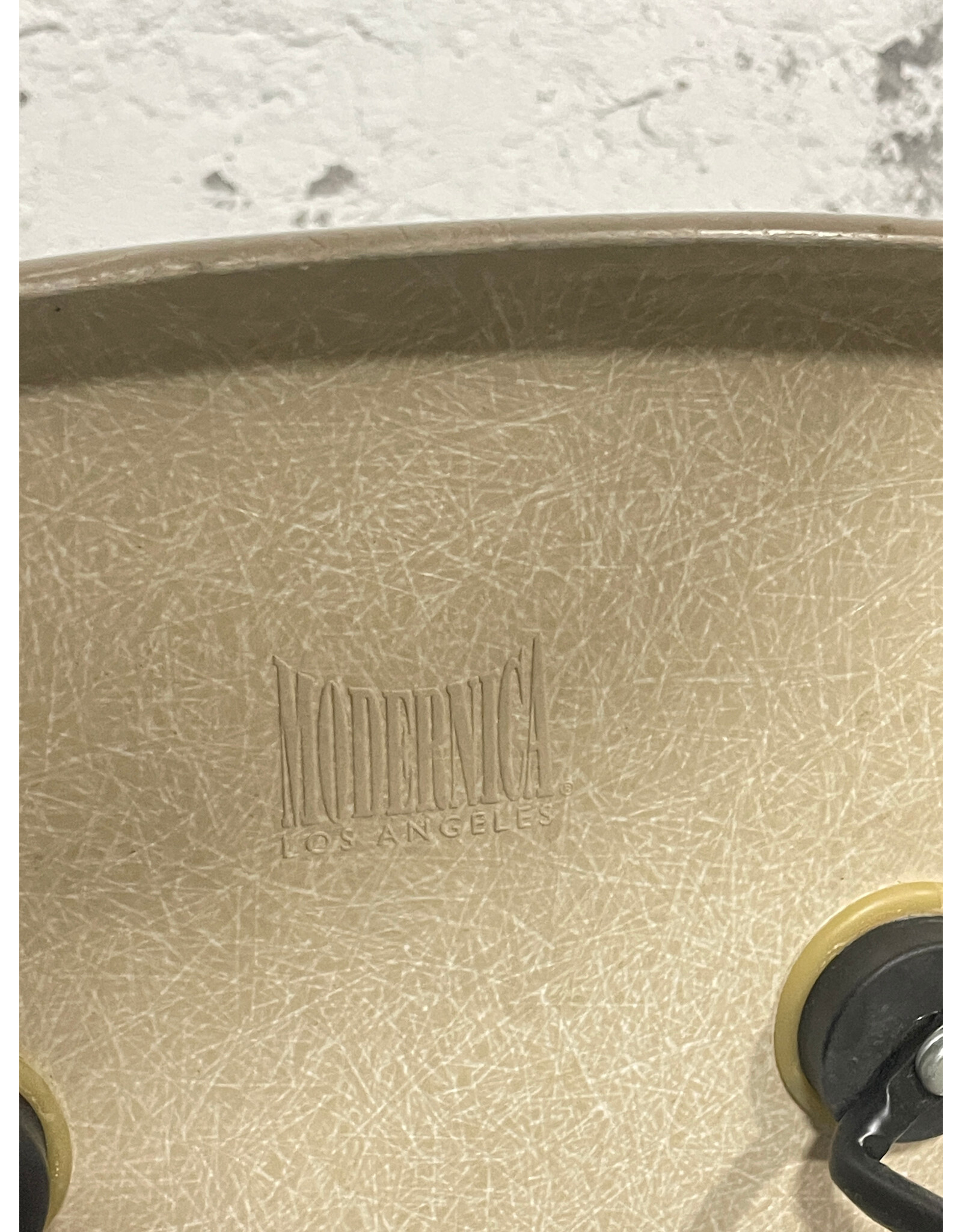 Oatmeal Modernica Case Study Shell Eiffel