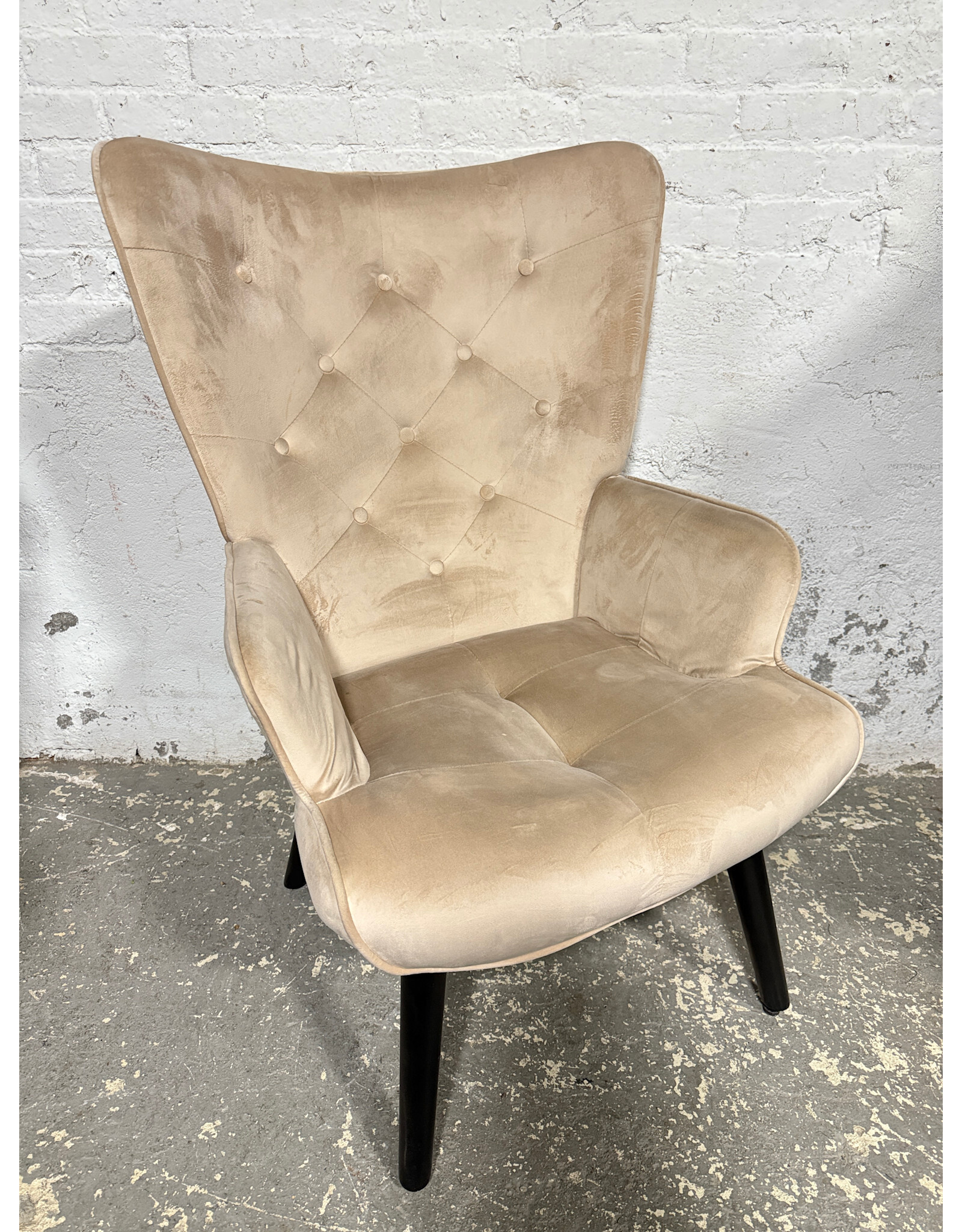 Modern Tufted Button Wingback Lounge Chair