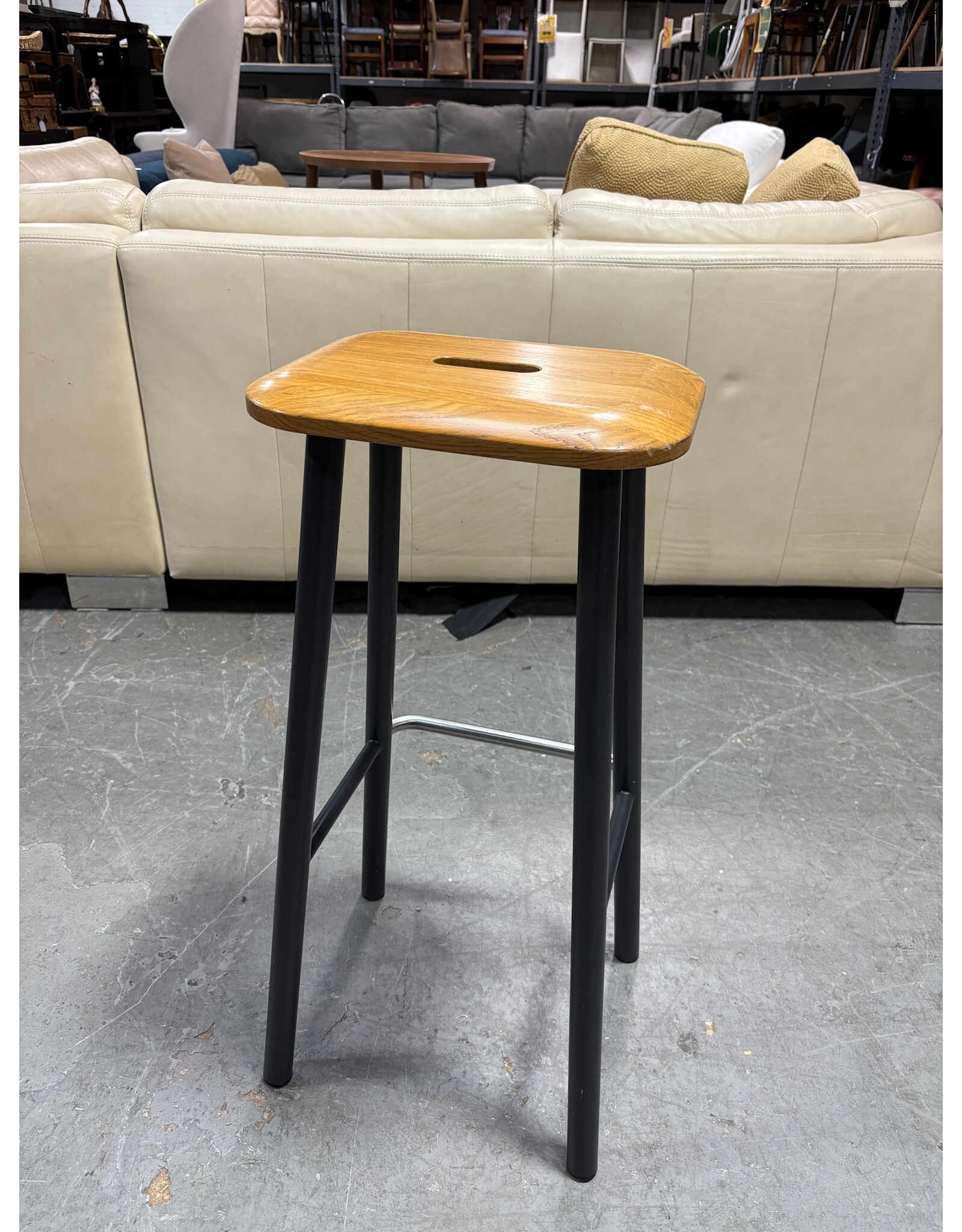 Basel Backless Bar Stool