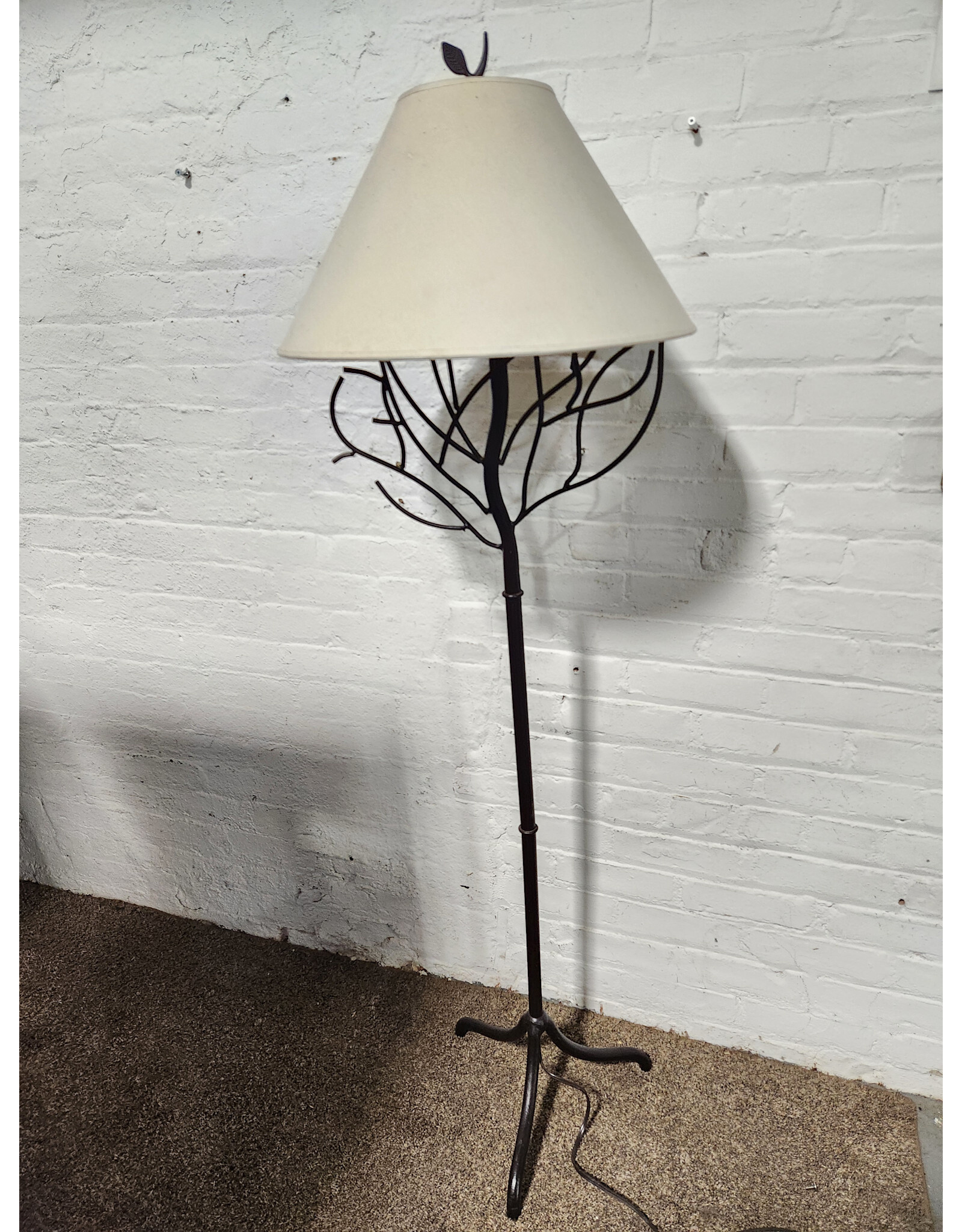 Modern Tree Design Floor Lamp