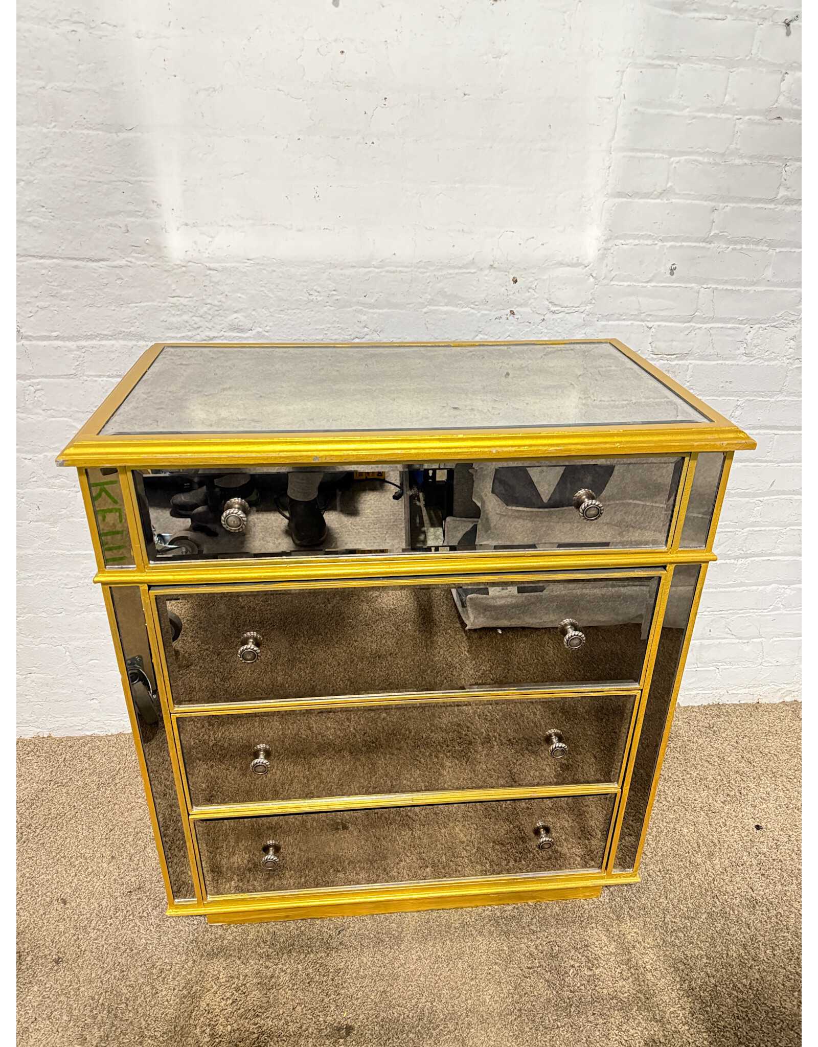 Canterbury Style Painted Mirrored 4-Drawer Chest of Drawer