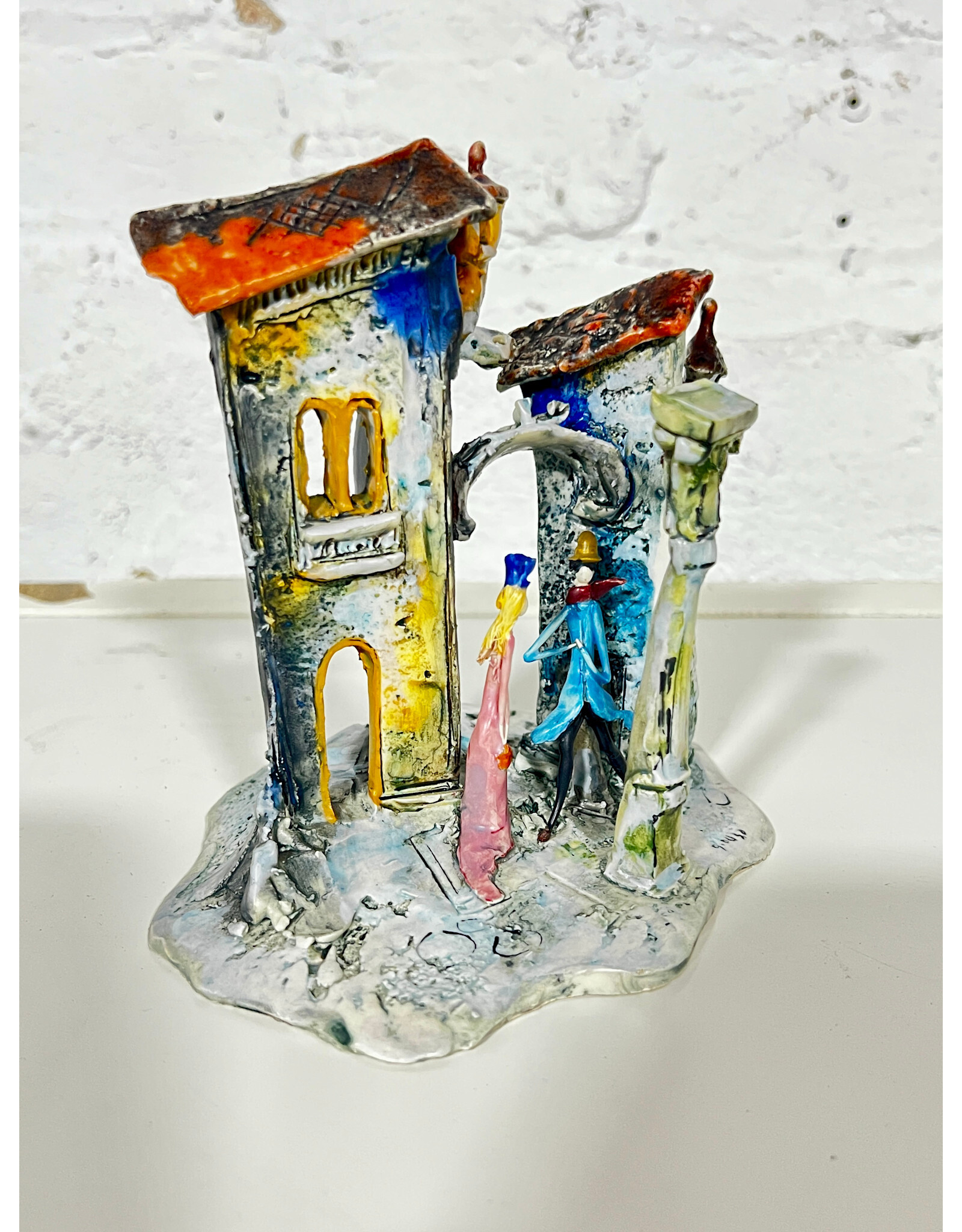 Two Lovers, sculpture by Toni Moretto for Lo Scricciolo Studio