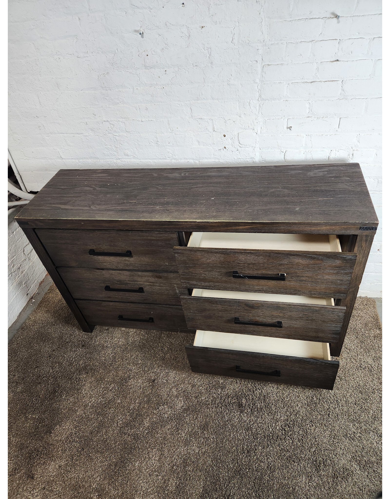 Bob's Discount Furniture 6 Drawer Dresser