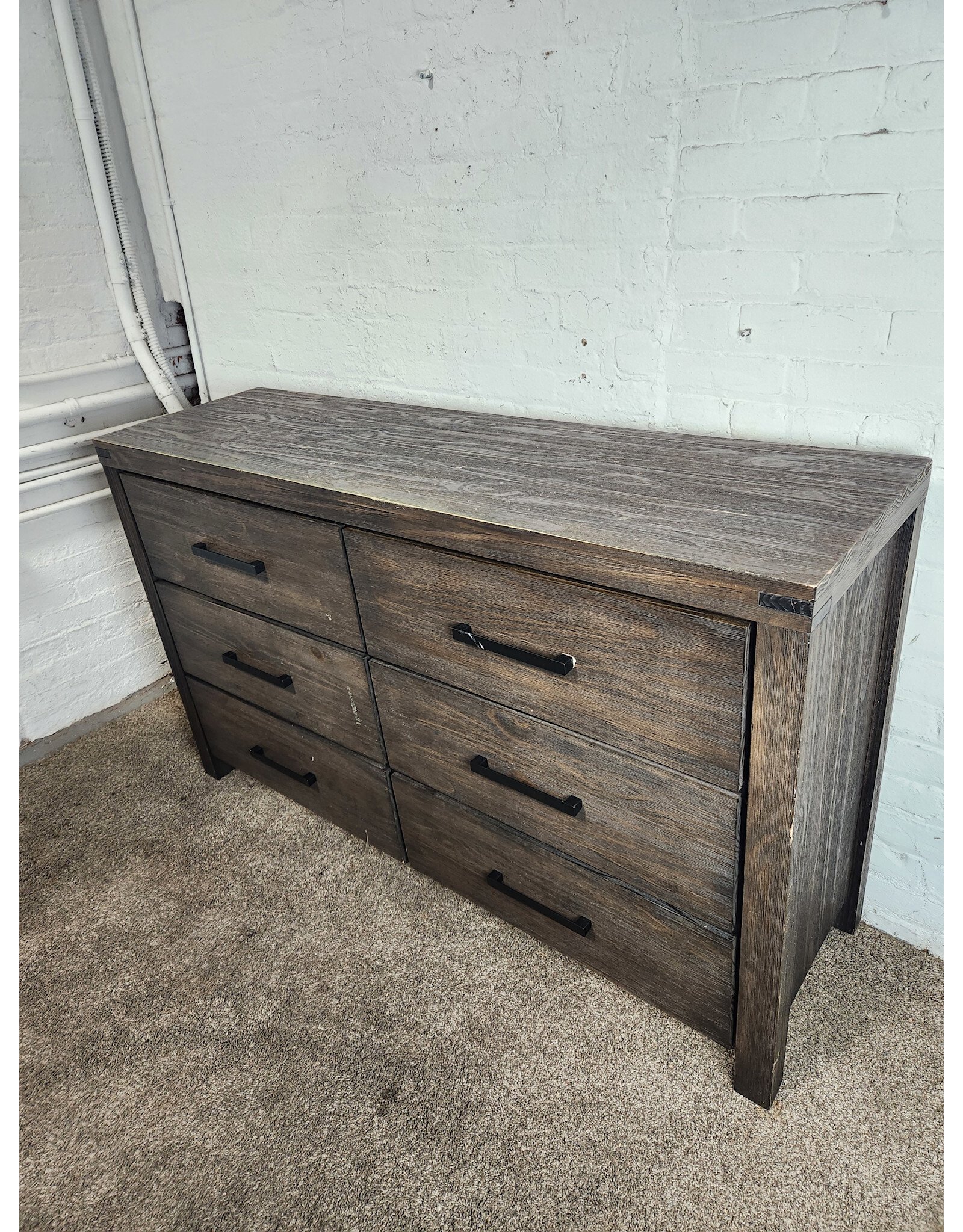 Bob's Discount Furniture 6 Drawer Dresser