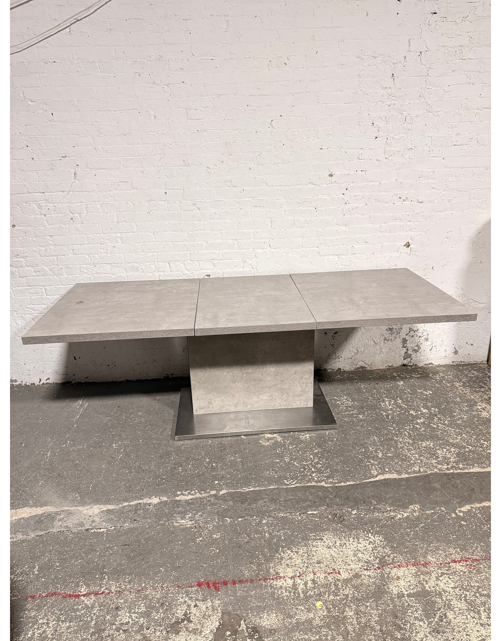 Kalinda Contemporary Butterfly Extendable Dining Table