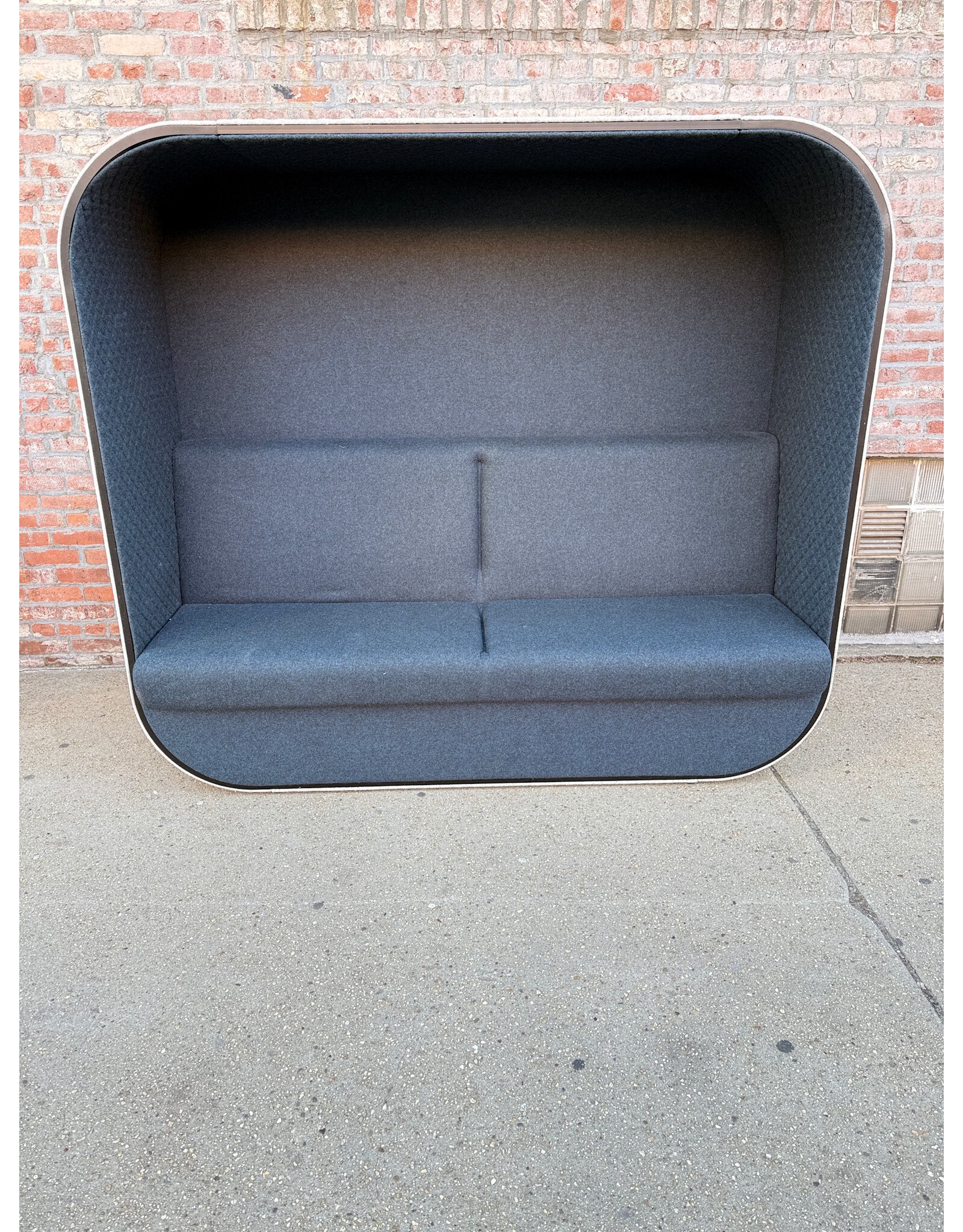 Boss Design Cocoon Booth Sofa