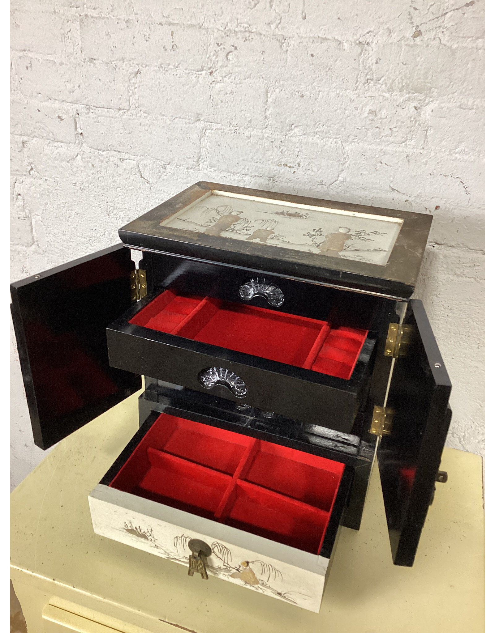 Antique Chinese Chinoiserie Jewelry Box