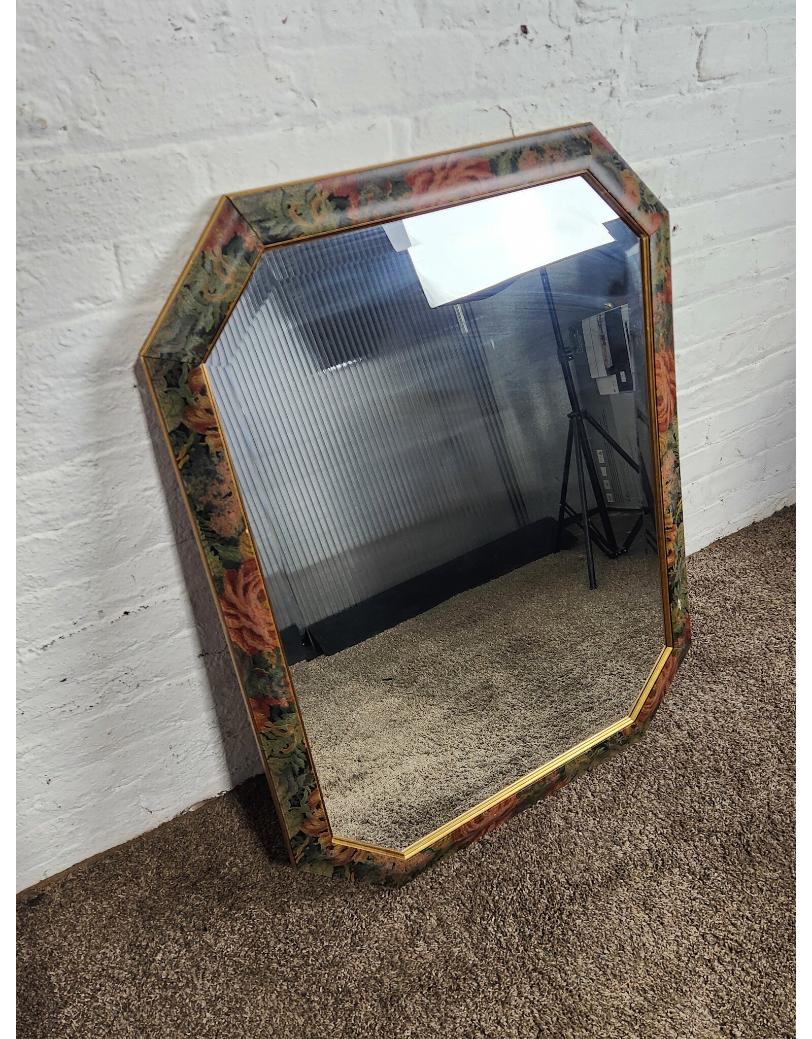 Floral Design Octogonal Hanging Mirror