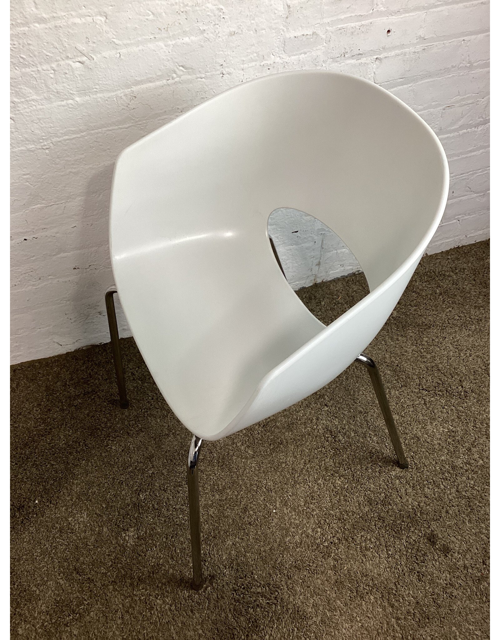 Italian Sintesi Orbit Large White Dining Chair