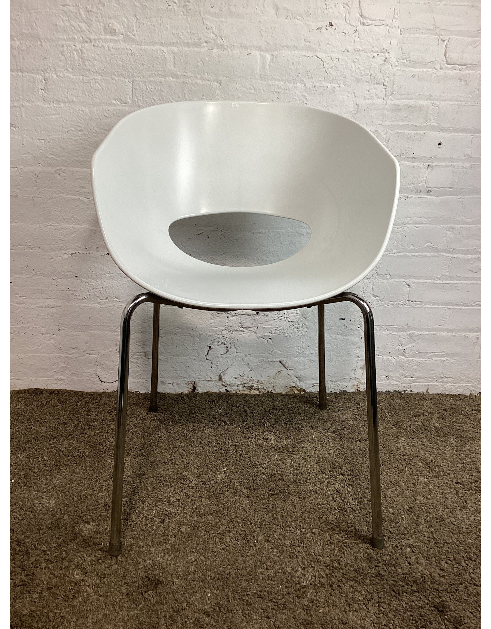 Italian Sintesi Orbit Large White Dining Chair