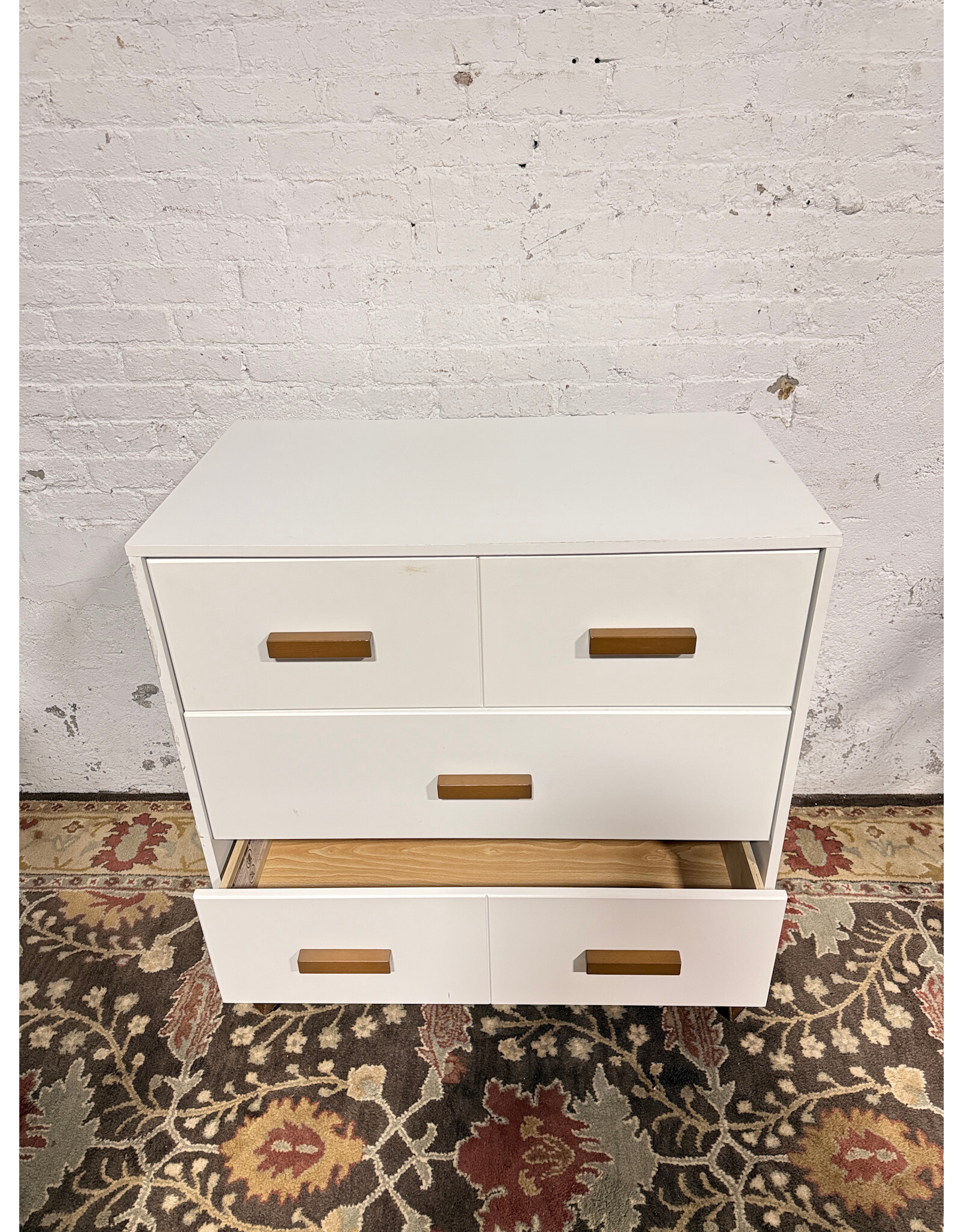 Modern 3-Drawer Changer Dresser