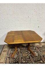 Solid Oak Extendable Dining Table