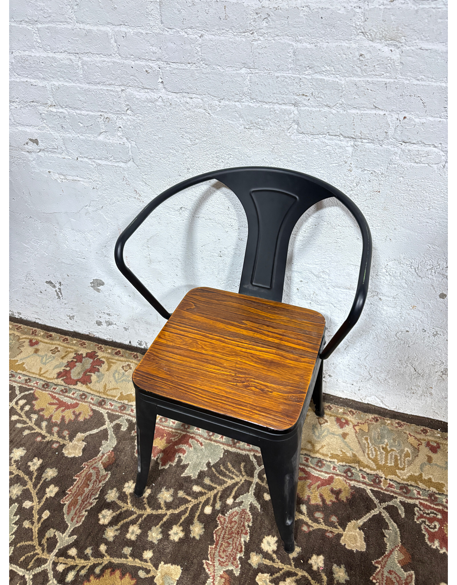 Metropolis Metal Arm Chair