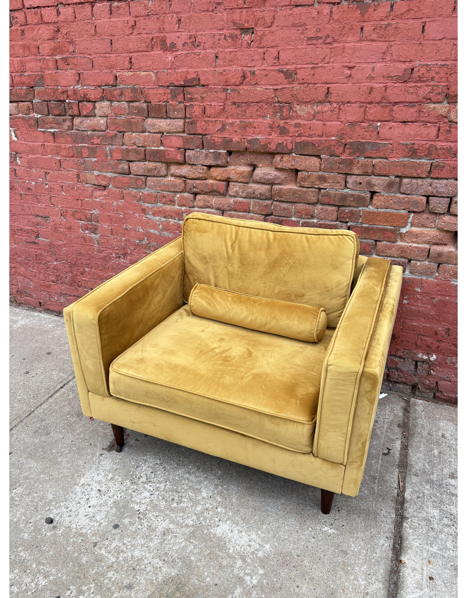 Nimitz Yellow Velvet Armchair