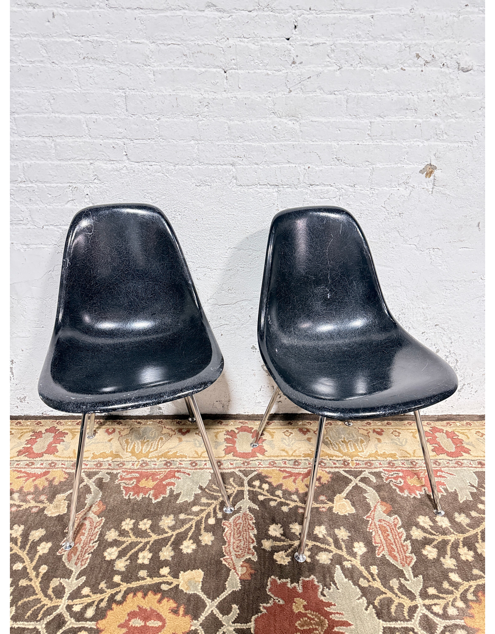 Modernica Case Study Side Shell H Base Chair in Jet Black Fiberglass