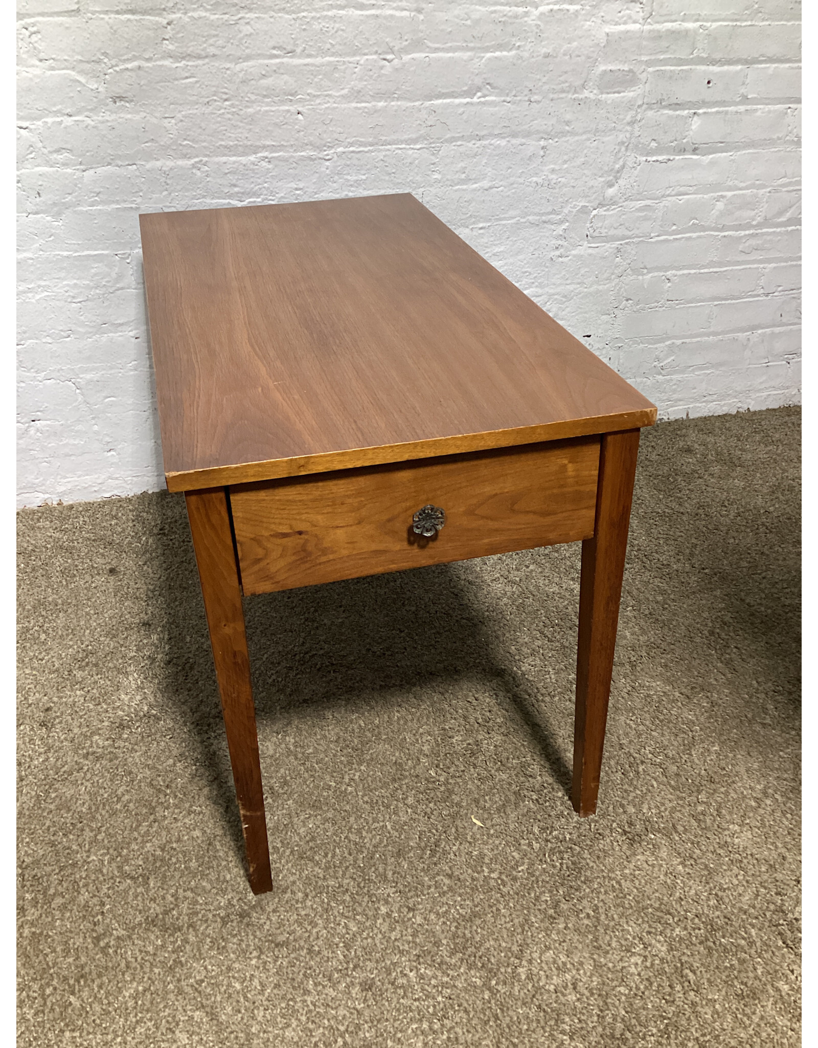 Single-Drawer End Table