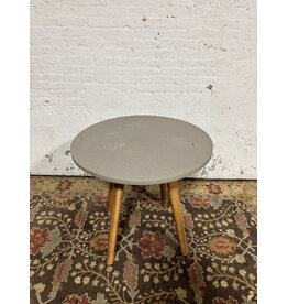 Atra Concrete Round Side Table