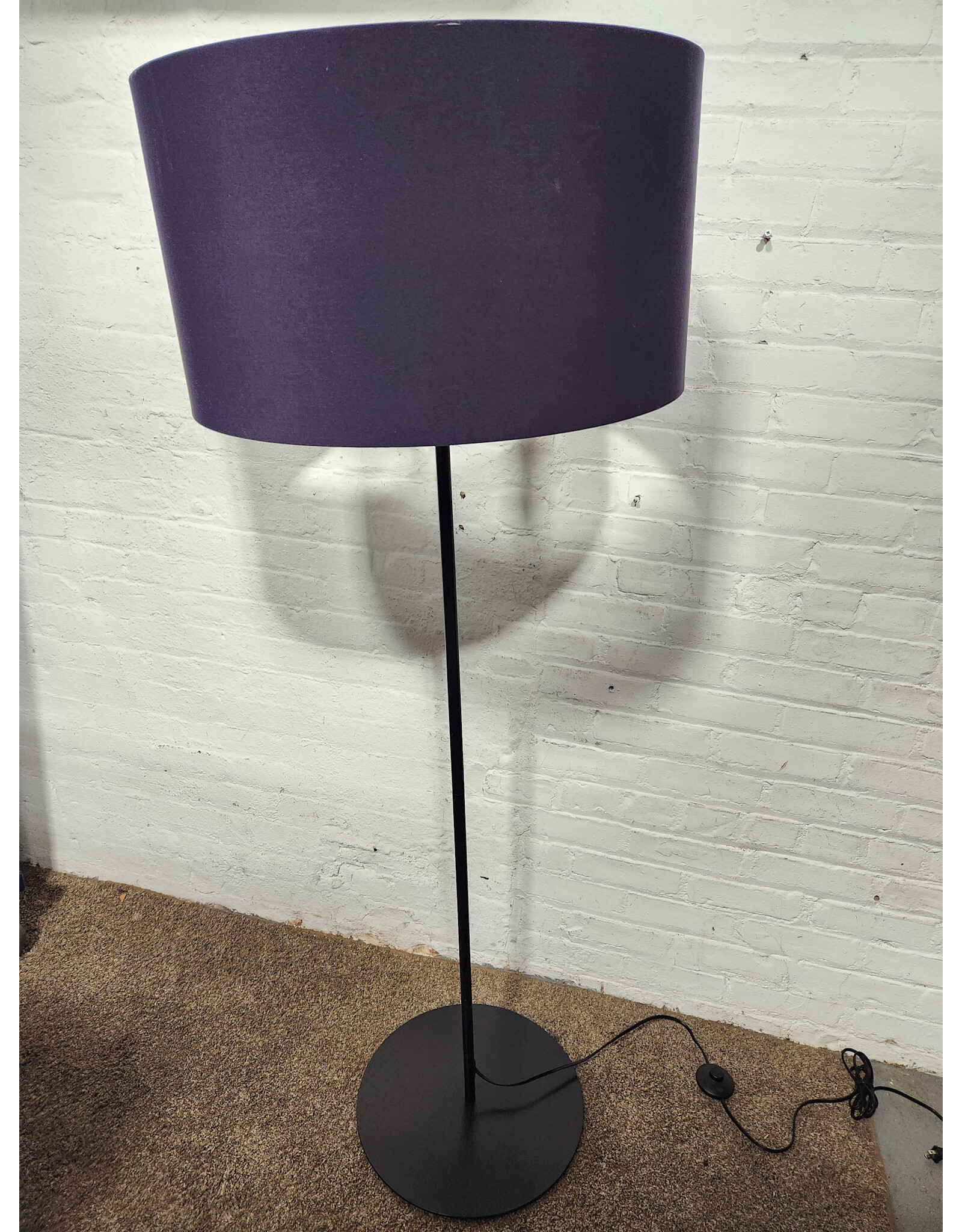 Modern Black Metal Floor Lamp
