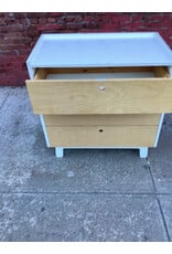 Ouef Changing Dresser
