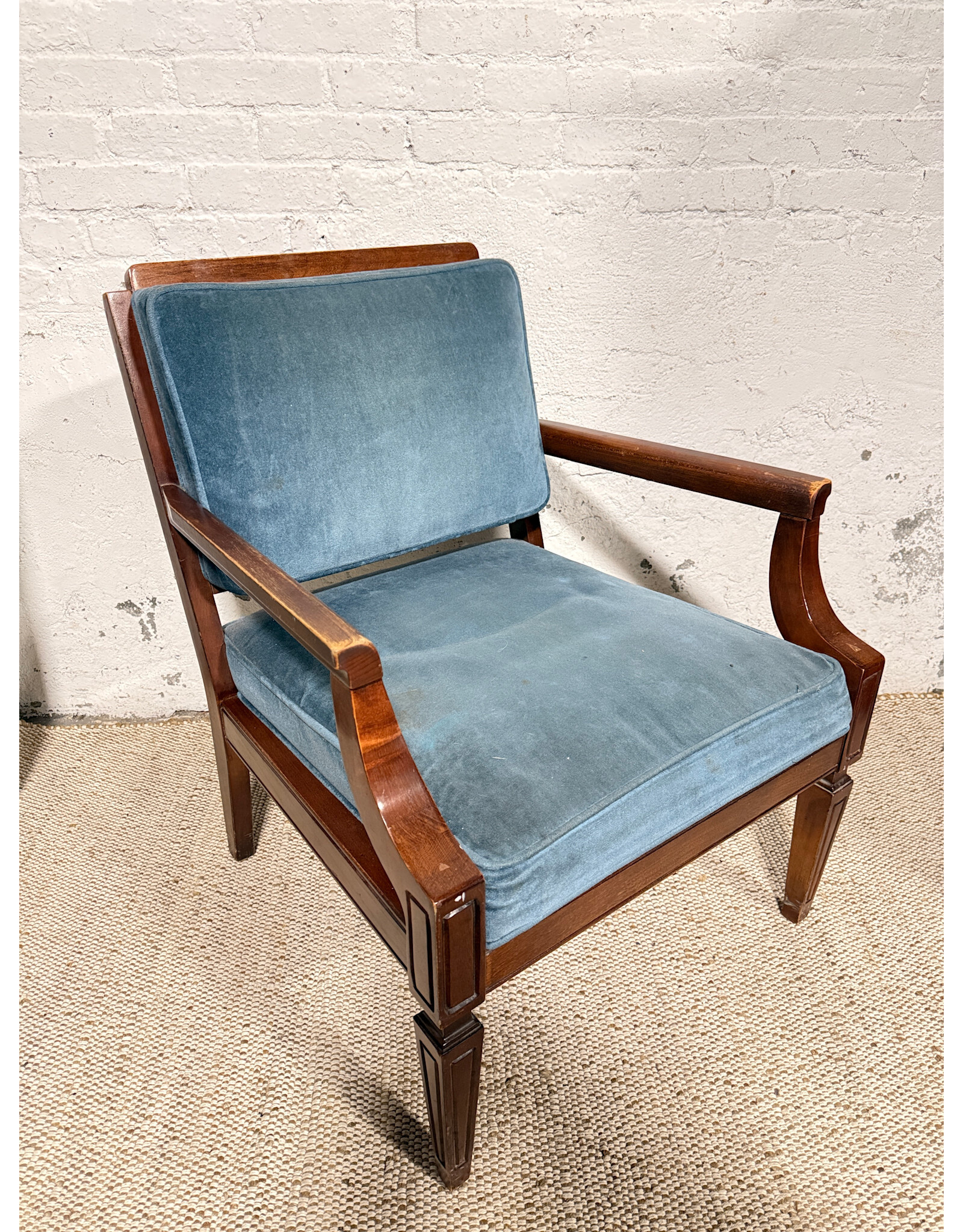 Vintage Style Blue Seat & Back Cushion Lounge Chair