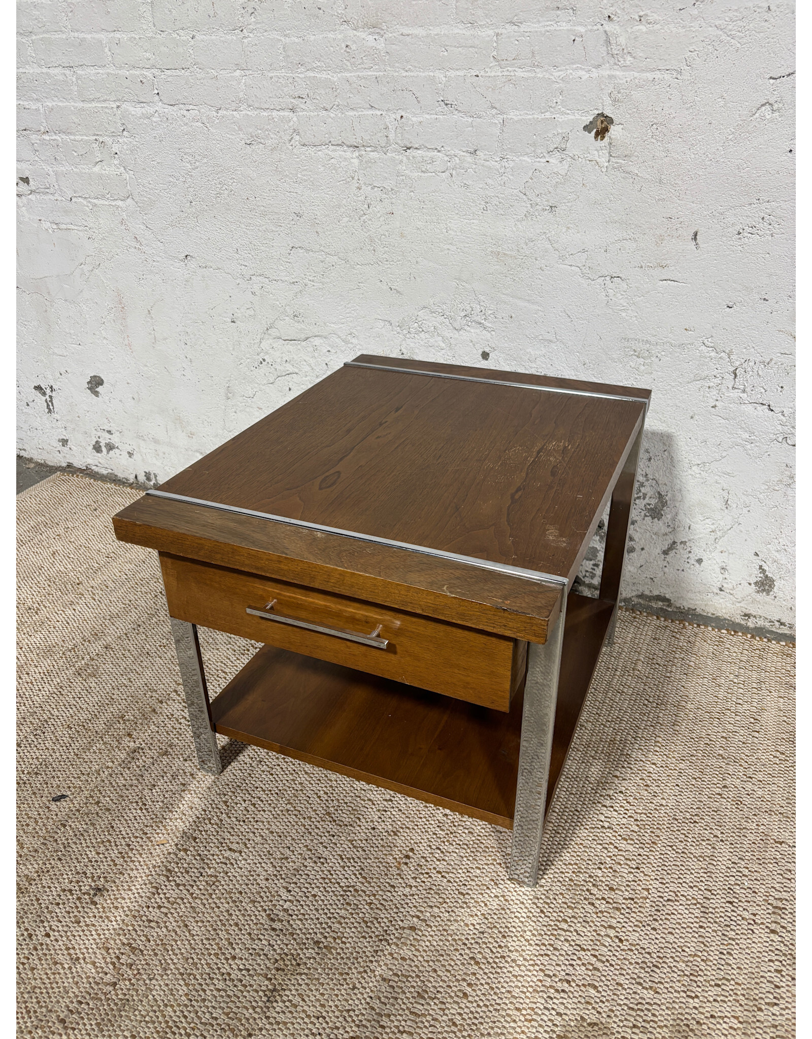 Lane Furniture Brown Walnut End Table