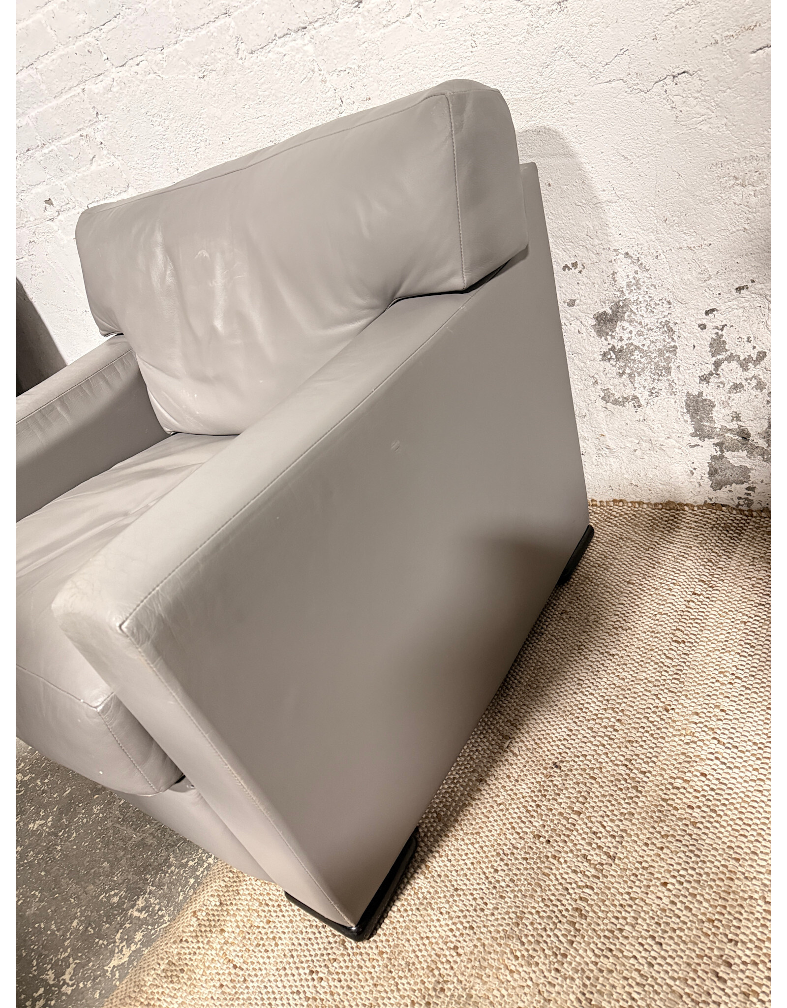 Modern Large Grey Leather Lounge Chair