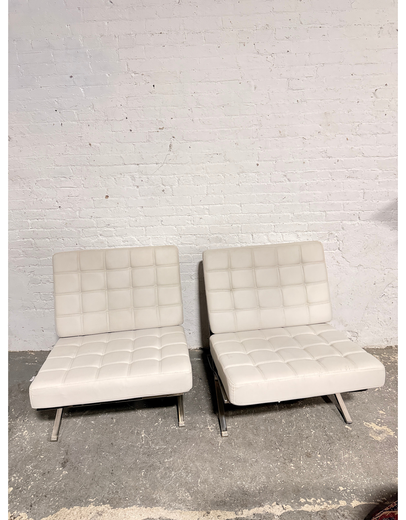 Modern Barcelona Style White Lounge Chair