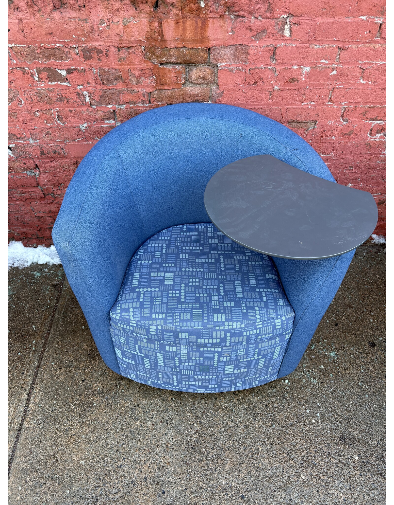 Lapis Global Sirena Lounge Seating Tablet Chair