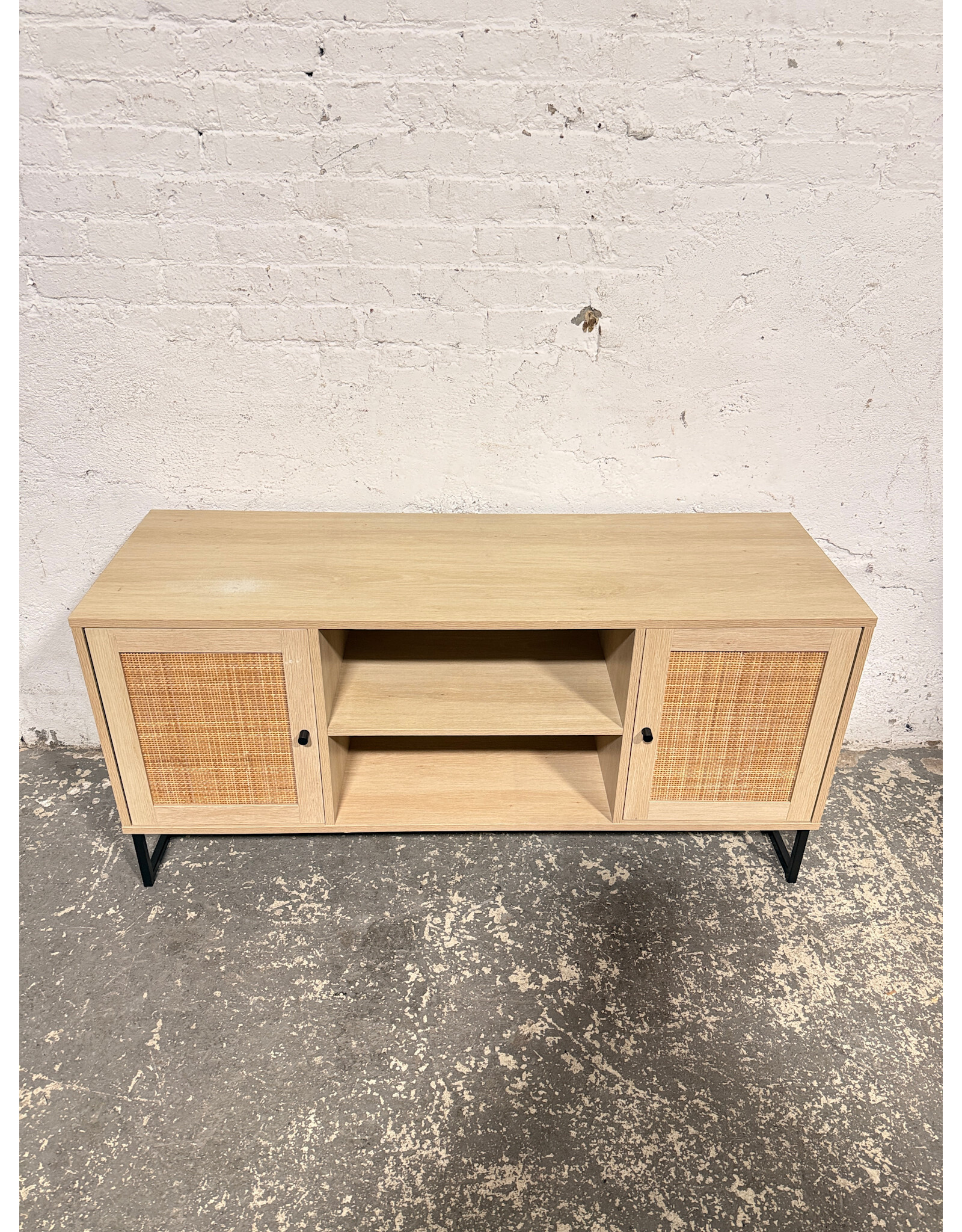 Mina Mid-Century Modern Style Wood Tv Stand