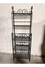Traditional Style Iron Bakers Rack in Black