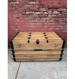 Coaster Simmons Wooden Storage Trunk