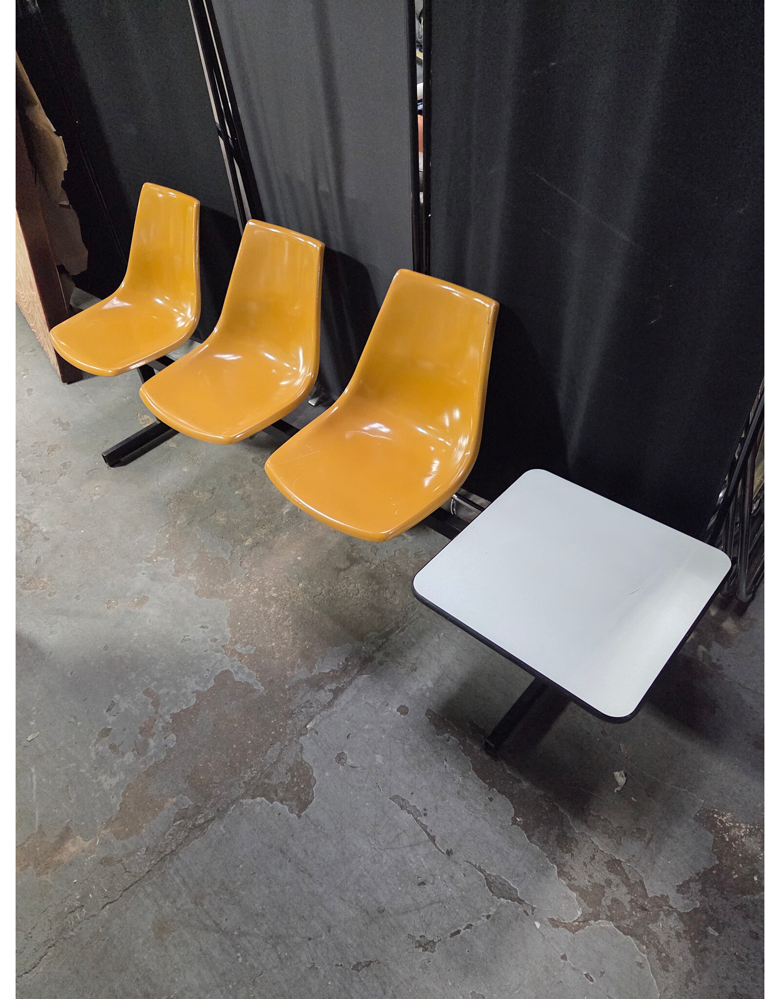 MCM Curry Fiberglass Krueger Metal Products 3 Seat Bench with Side Table