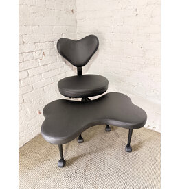 Pinmoco Ergonomic Cross-Legged Chair in Black