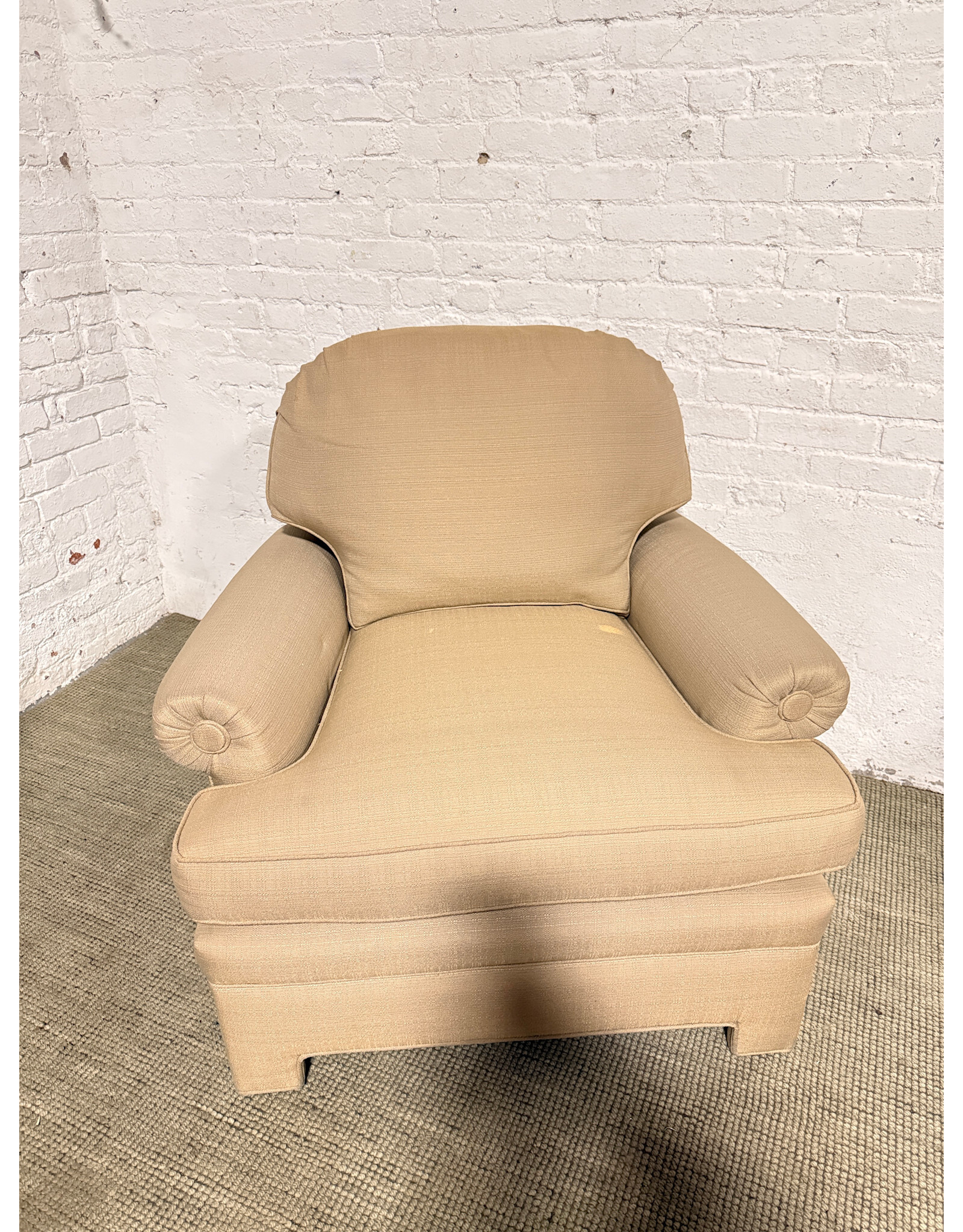 English Style Upholstered Arm Club Lounge Chair