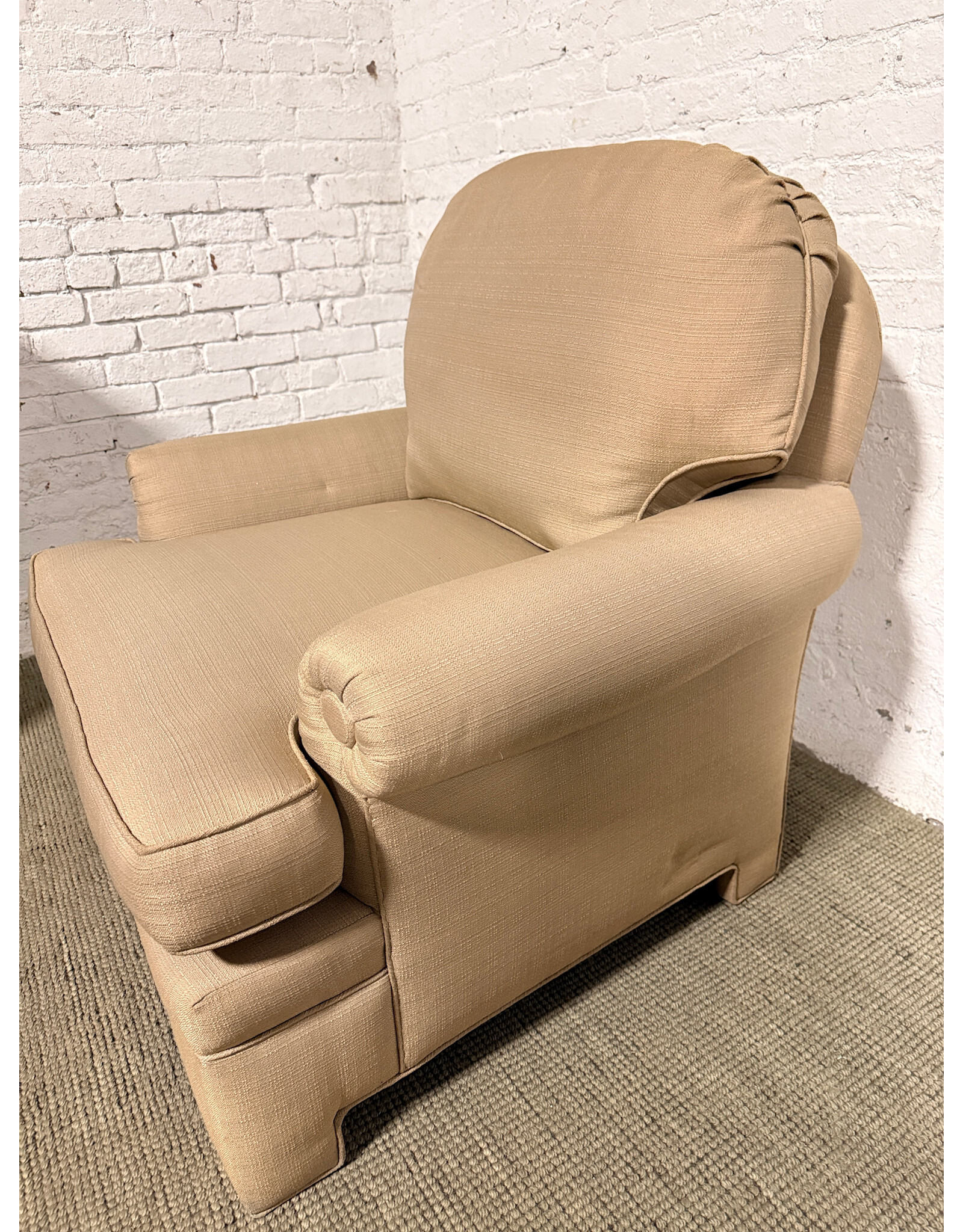 English Style Upholstered Arm Club Lounge Chair