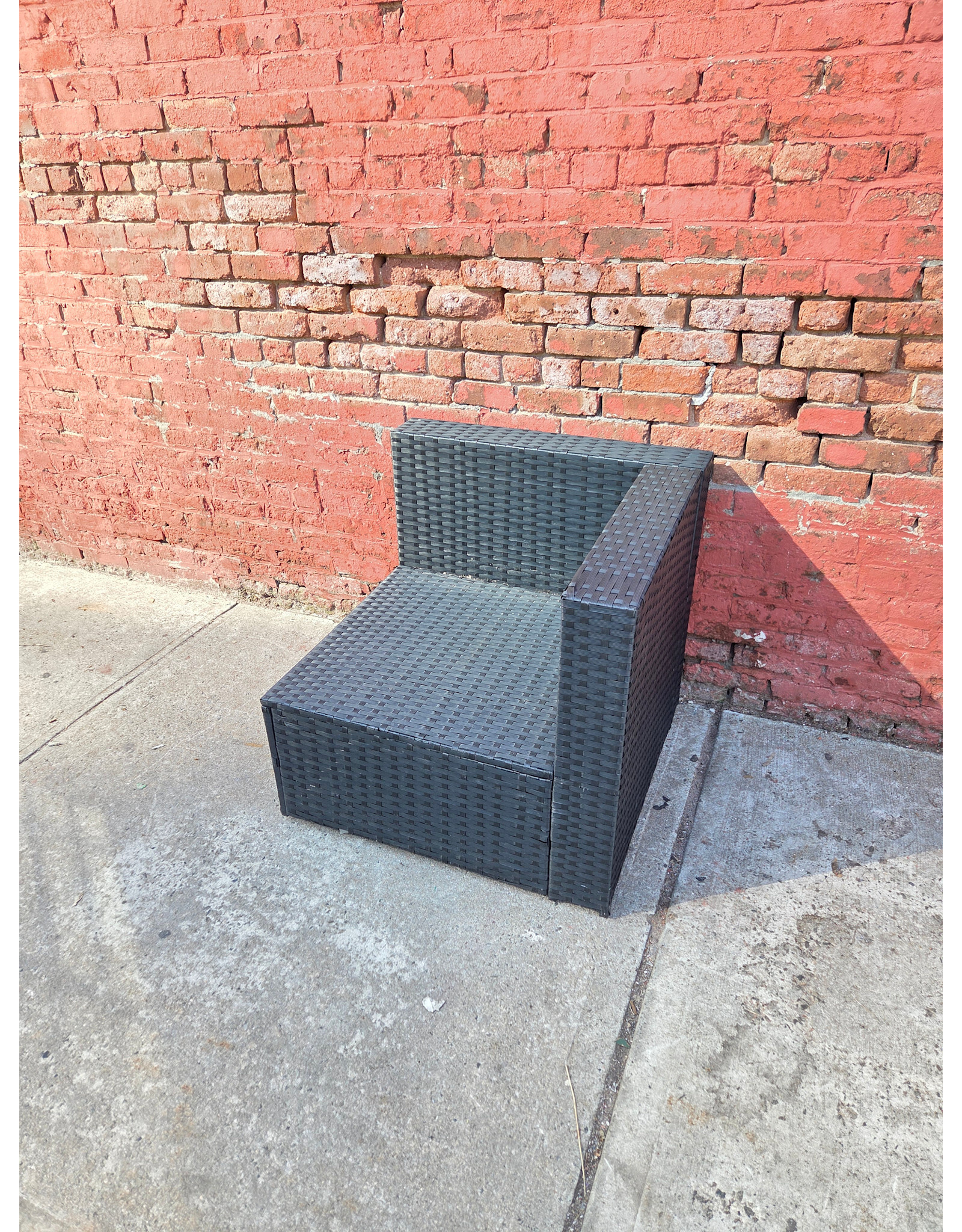 Outdoor Patio Corner Seat