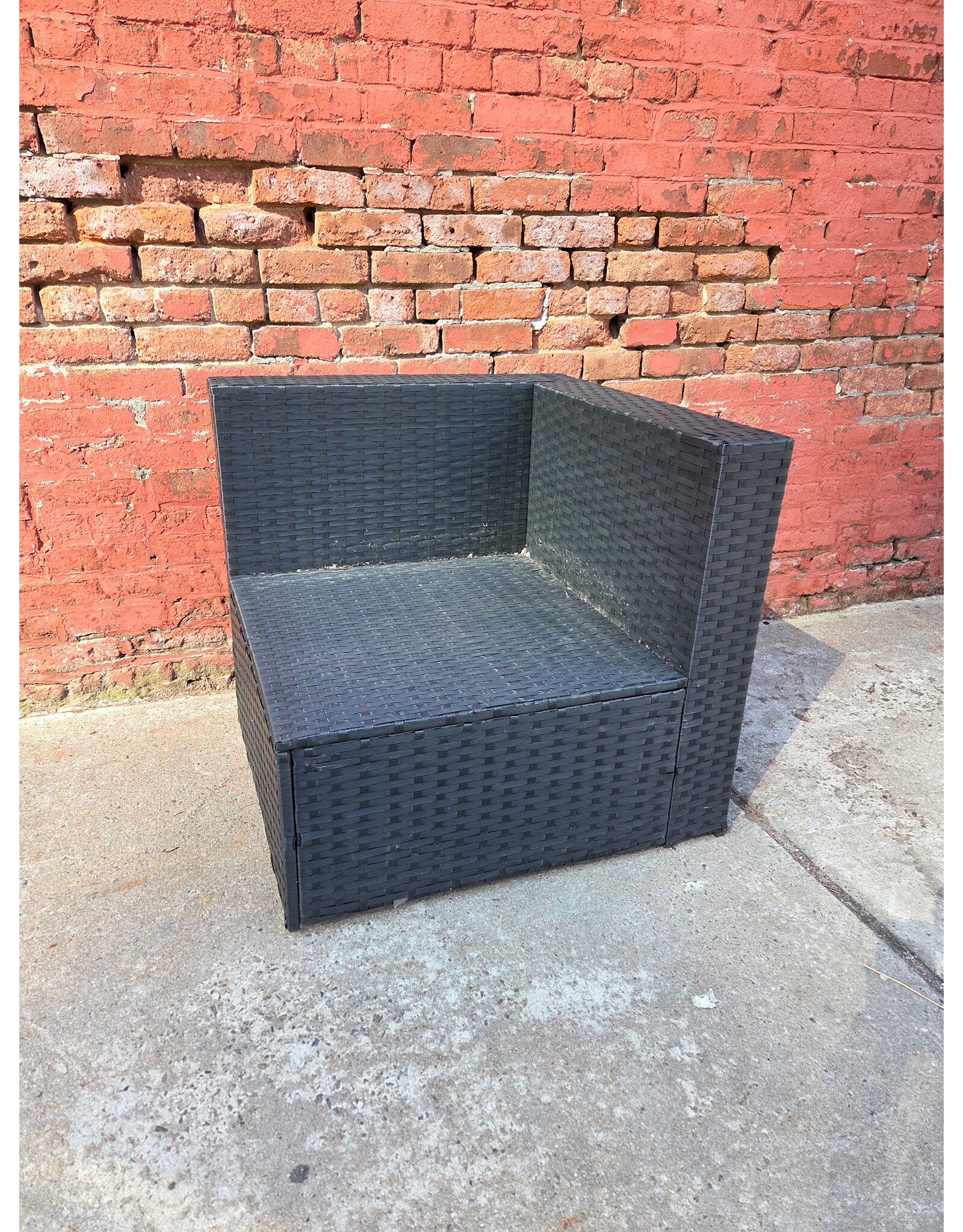 Outdoor Patio Corner Seat