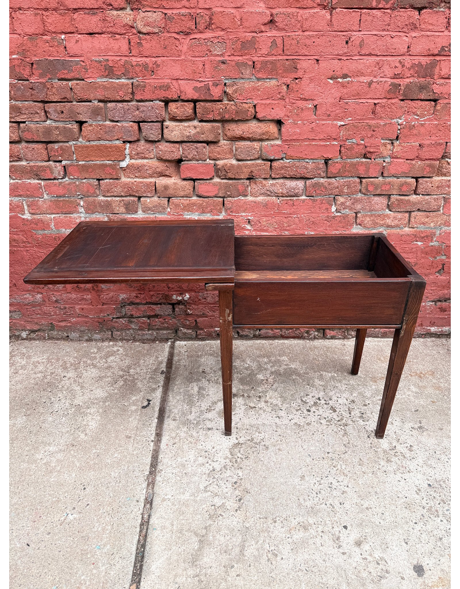 Walnut Flip-top Side Table