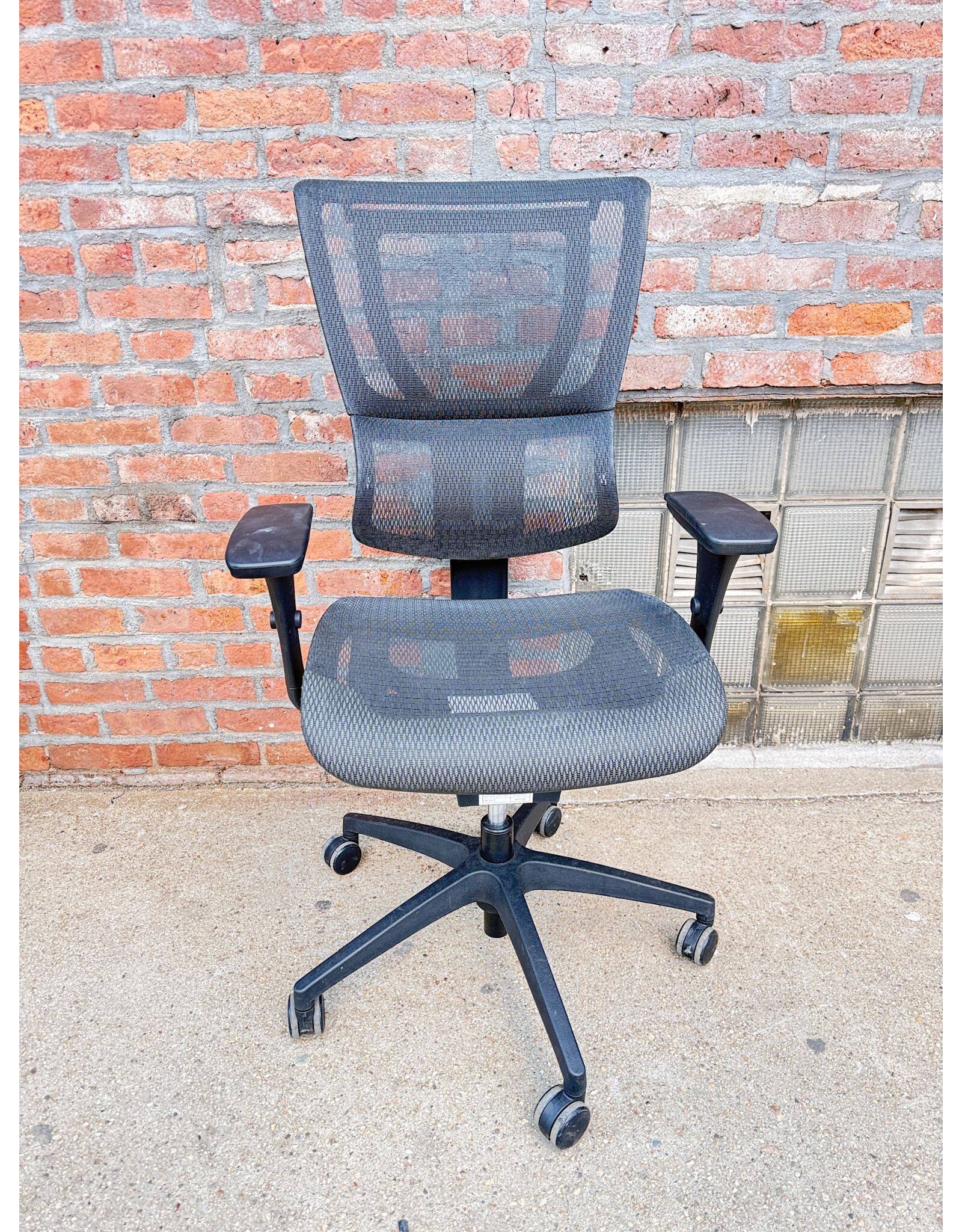 Black Rolling Office Chair