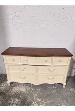 French Provincial Style 7-Drawer Dresser