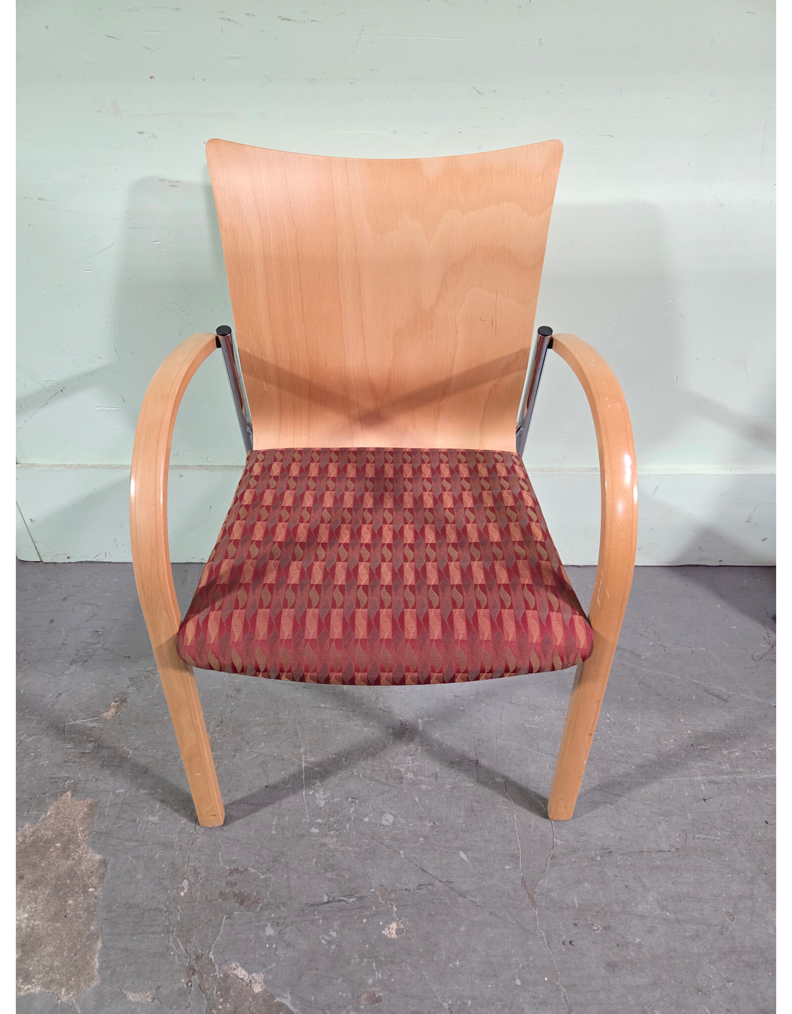 Krug Bali Guest Chair