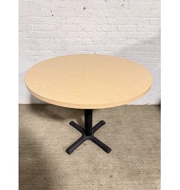 Hon Style Round Table