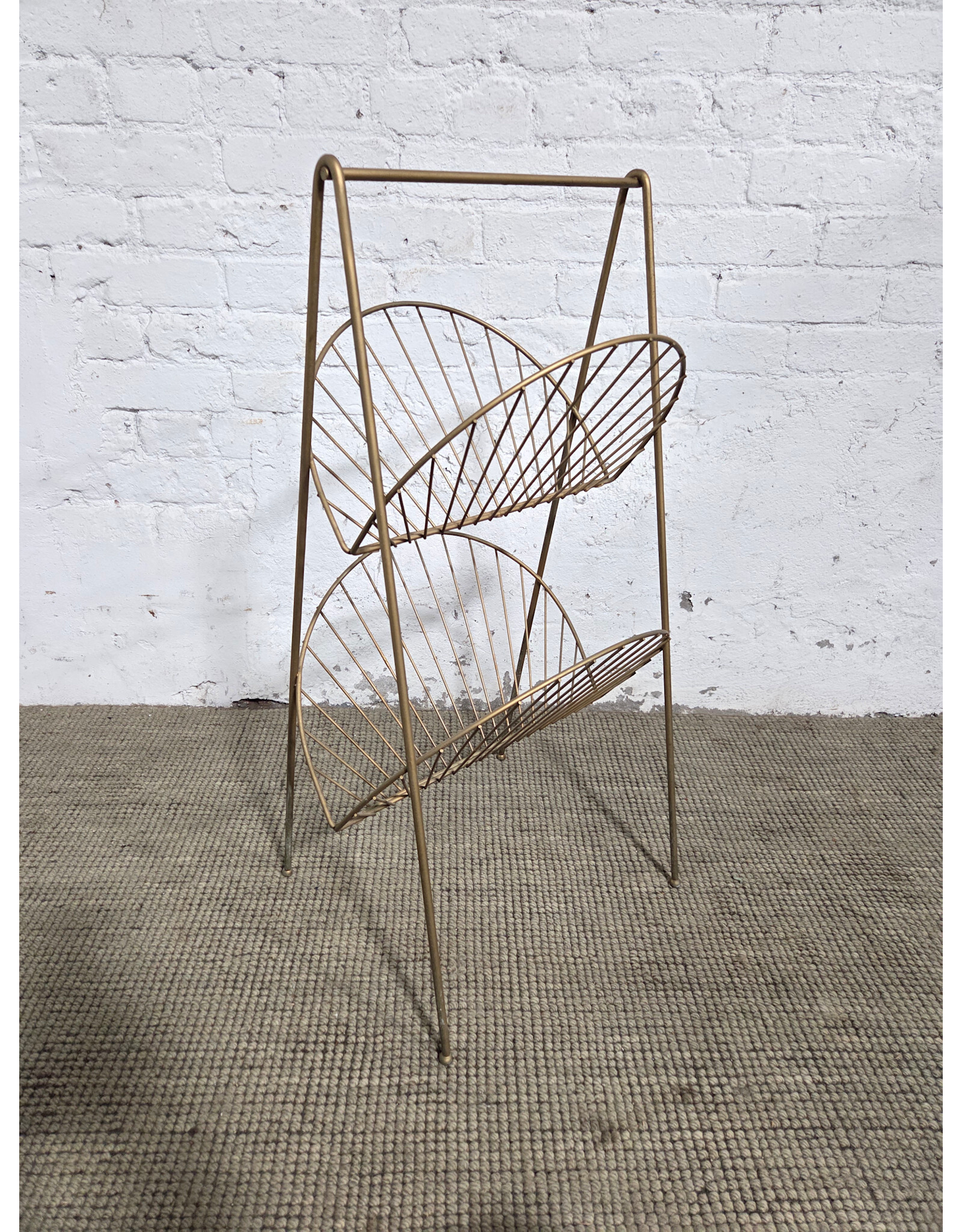 MCM Style Wire Magazine Rack