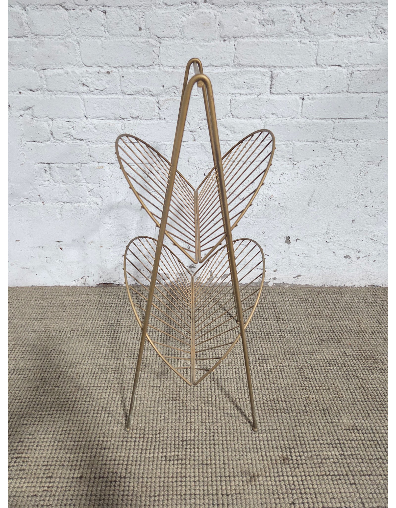 MCM Style Wire Magazine Rack