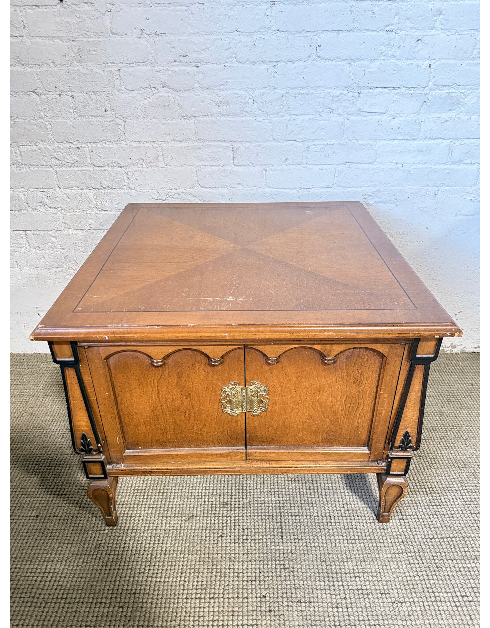 Vintage Italian Neoclassical Style Accent Storage End Table