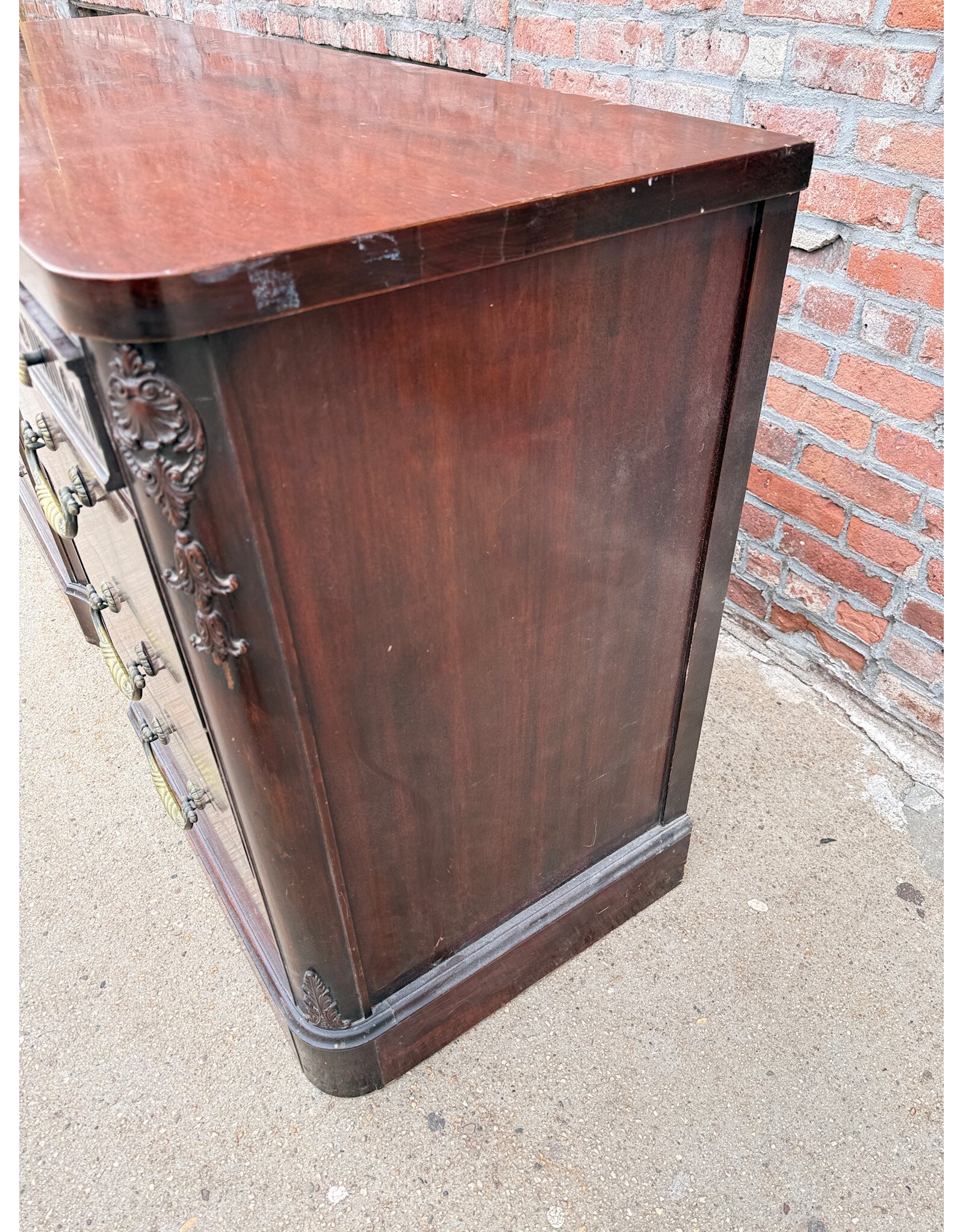 Vintage Henkel Harris Serpentine Front Dresser Made of Mahogany with Brass Hardware, 12-Drawers