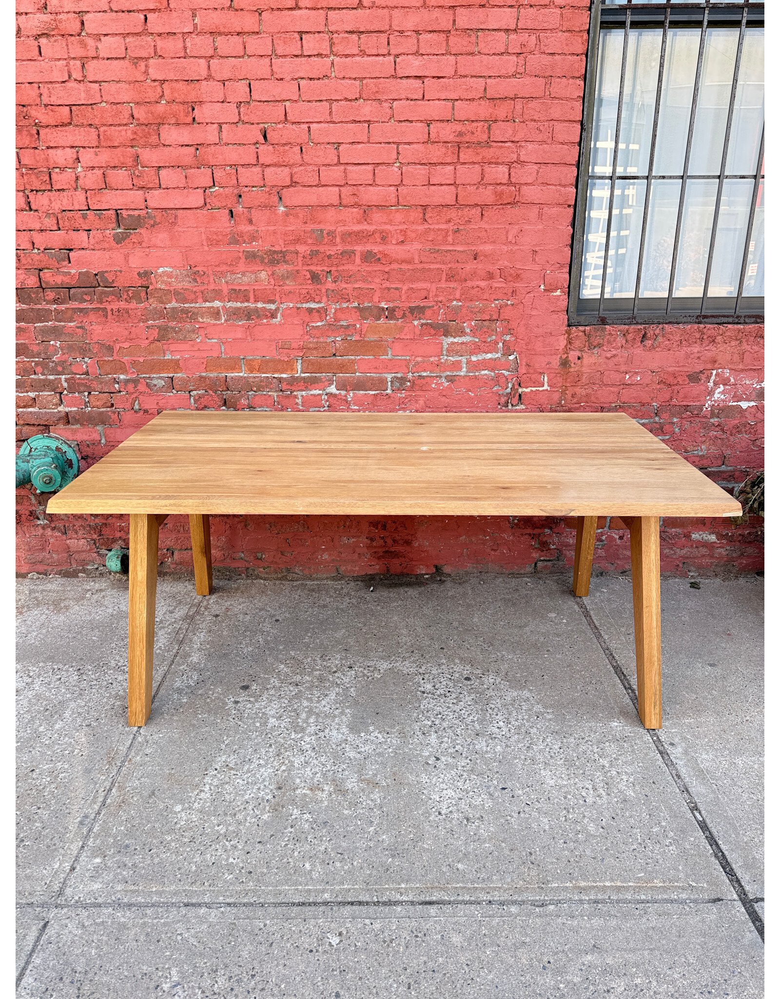 Article Article Madera Solid Oak Wood Dining Table