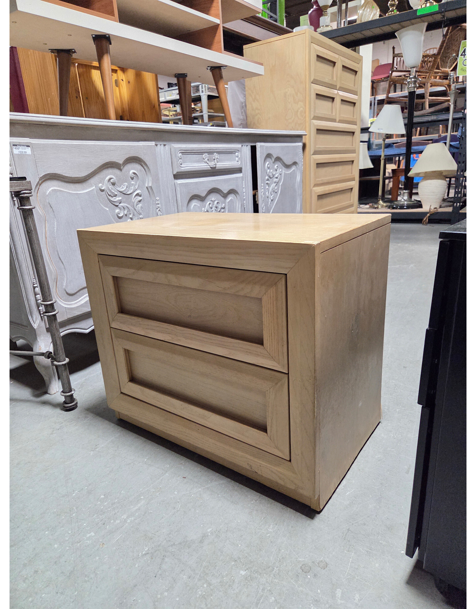 Thomasville Impressions 2-Drawer Nightstand