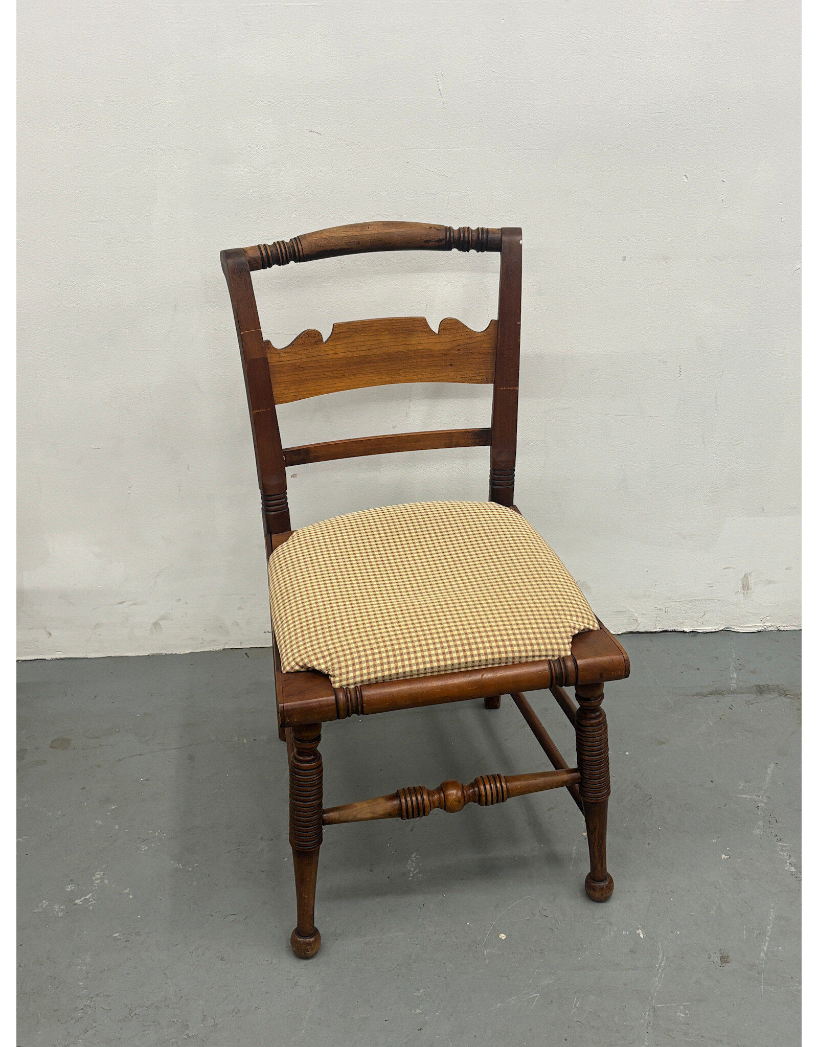 Antique American Hitchcock Style Chair