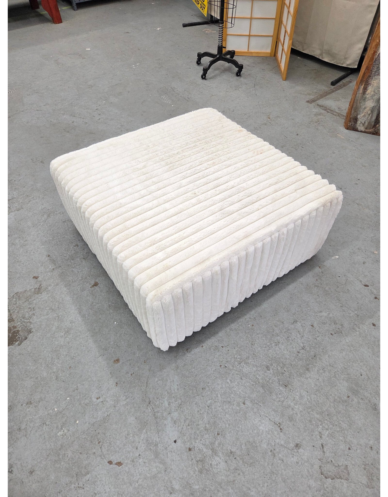 White Fuzzy Upholstered 2-Piece Sectional Seat